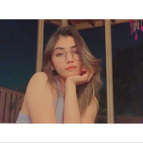 Meet your Posher, Jaanvi - Picture 1 of 1